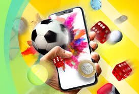 Pemain nota4d merayakan kemenangan pada taruhan olahraga dan slot online